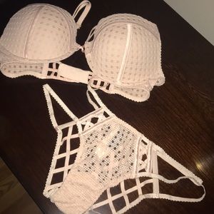 Victoria’s Secret Very Sexy Push Up Bra 34/C